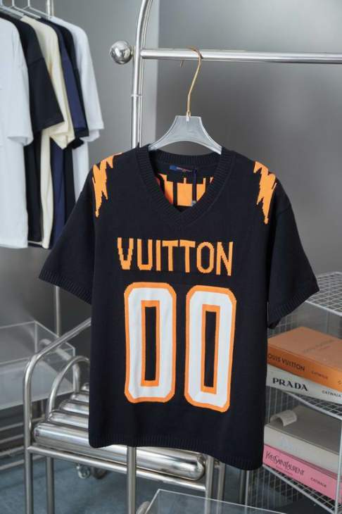 Picture of Louis Vuitton Sweaters _SKULVS-XLhgntx0147200